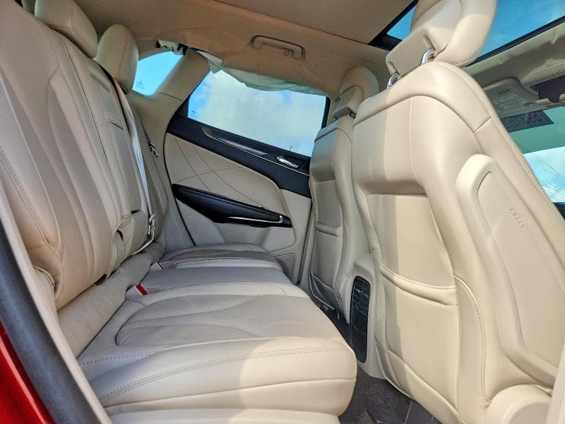2018 LINCOLN MKC RESERVE 11