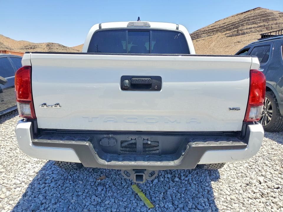 2020 TOYOTA TACOMA SR V6 6