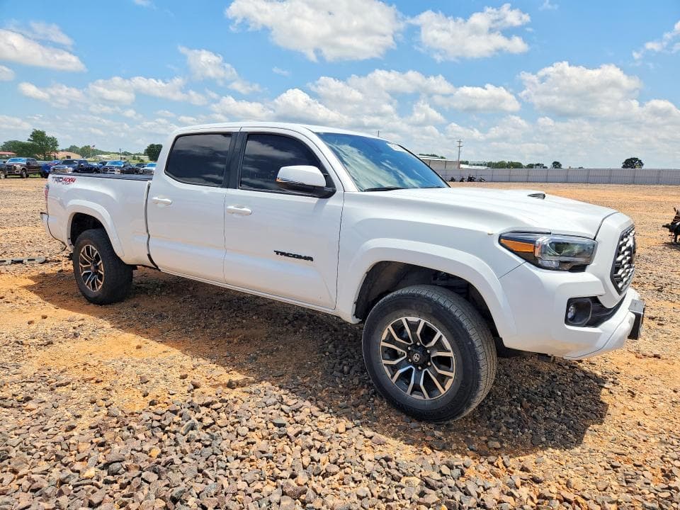 2023 TOYOTA TACOMA TRD SPORT 4