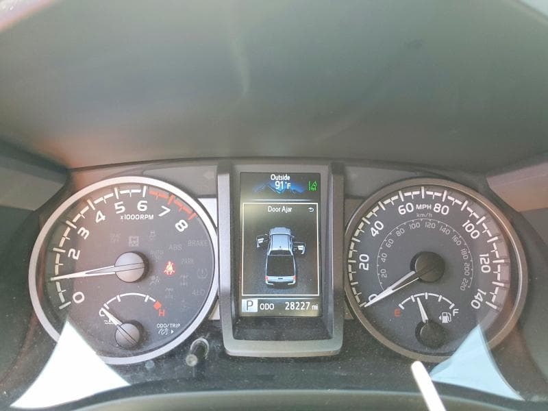 2023 TOYOTA TACOMA TRD SPORT 9