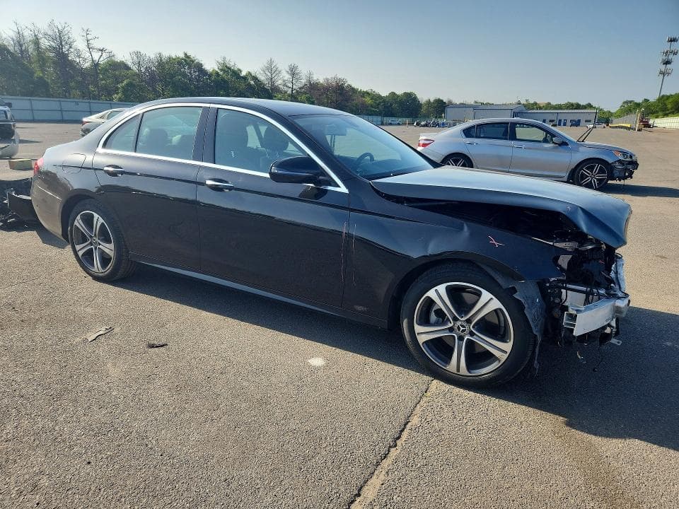 2018 MERCEDES-BENZ E 300 4