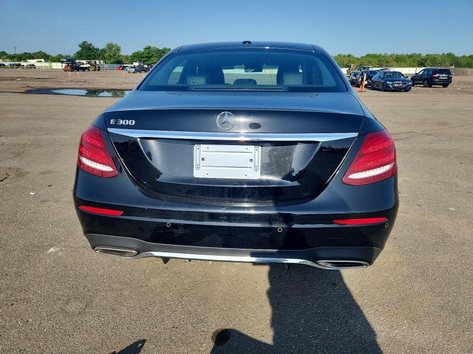 2018 MERCEDES-BENZ E 300 6