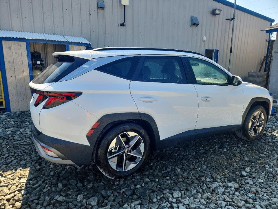 2026 HYUNDAI TUCSON SEL 3