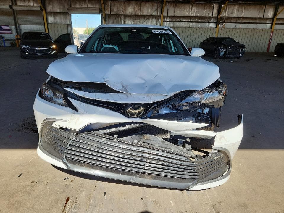 2022 TOYOTA CAMRY LE 5