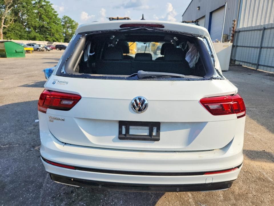 2021 VOLKSWAGEN TIGUAN SE 6