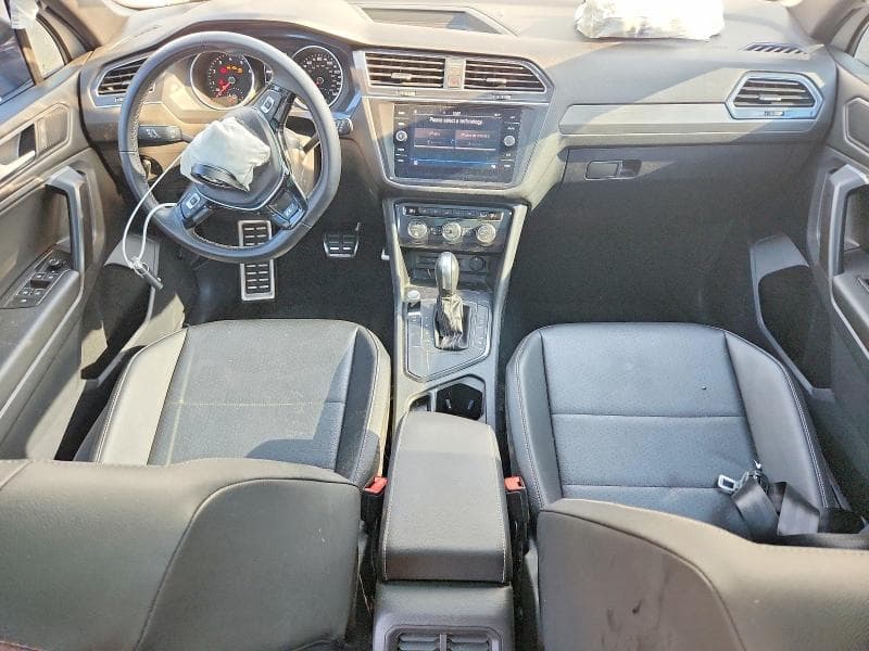 2021 VOLKSWAGEN TIGUAN SE 8