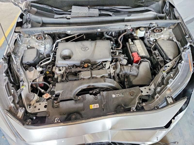 2019 TOYOTA RAV4 LE 11