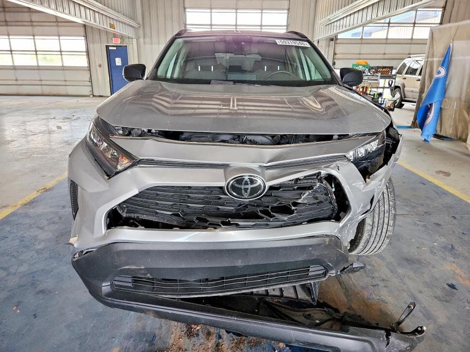 2019 TOYOTA RAV4 LE 5