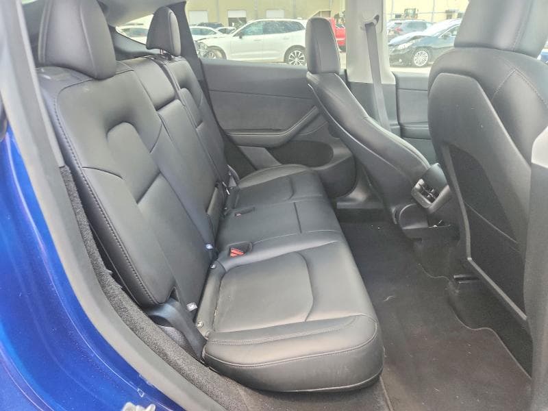 2025 TESLA MODEL Y 10
