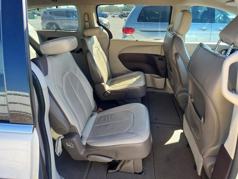 2017 CHRYSLER PACIFICA TOURING L 11