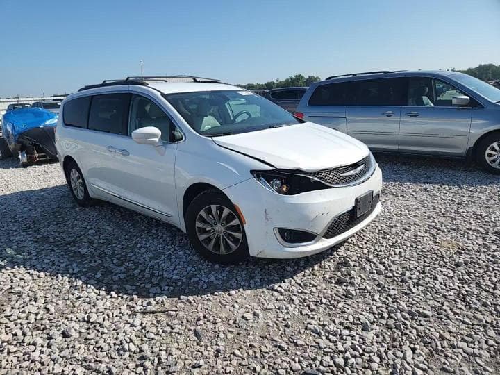 2017 CHRYSLER PACIFICA TOURING L 14