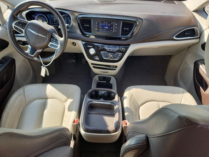 2017 CHRYSLER PACIFICA TOURING L 8