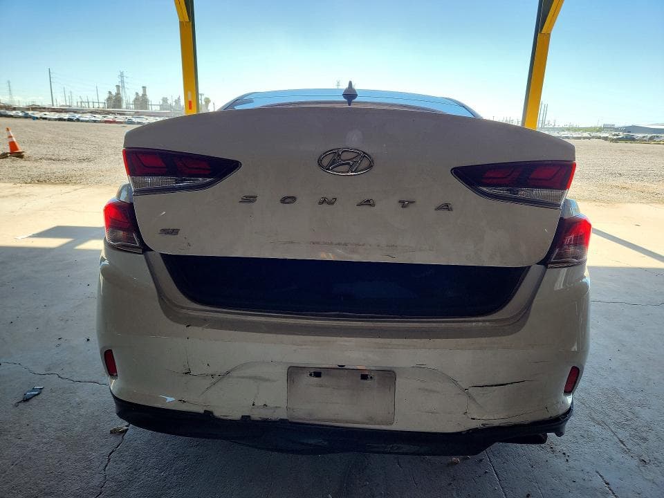 2018 HYUNDAI SONATA SE 6