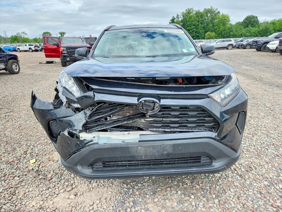 2019 TOYOTA RAV4 LE 5