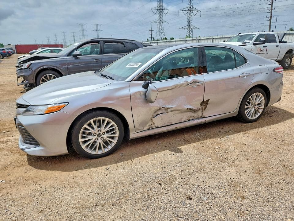 2018 TOYOTA CAMRY XLE V6 - 1