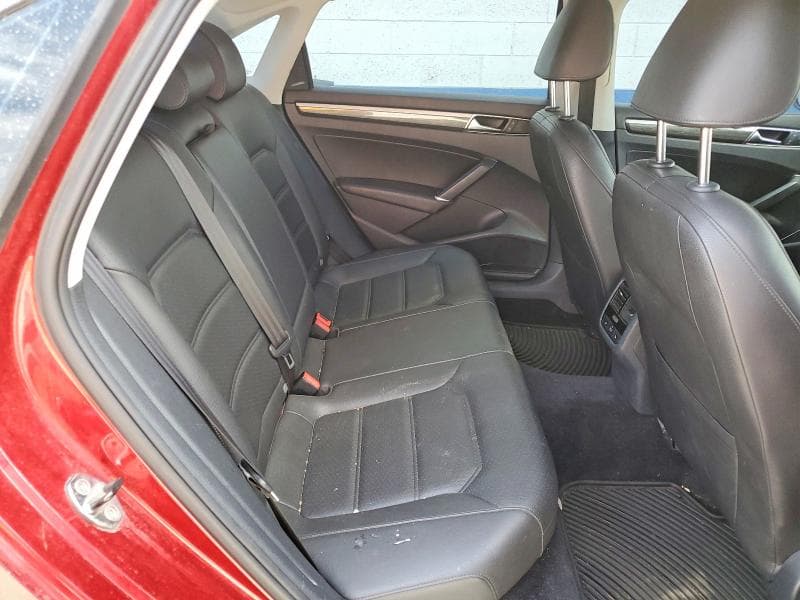 2017 VOLKSWAGEN PASSAT SE SE 10