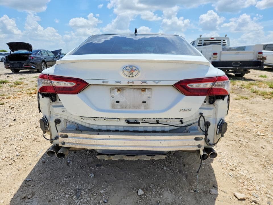 2018 TOYOTA CAMRY XSE V6 6