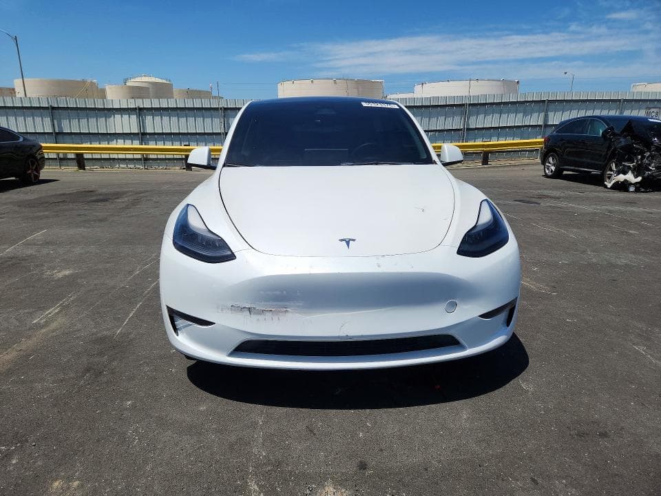 2023 TESLA MODEL Y 5