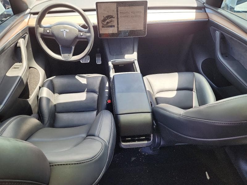 2023 TESLA MODEL Y 8