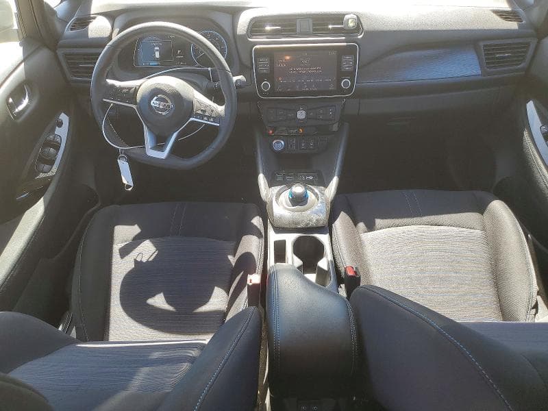 2021 NISSAN LEAF SV 8