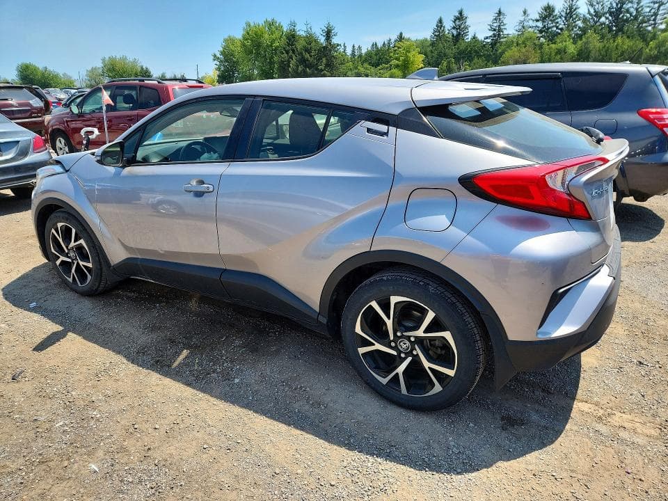2019 TOYOTA C-HR LE 2
