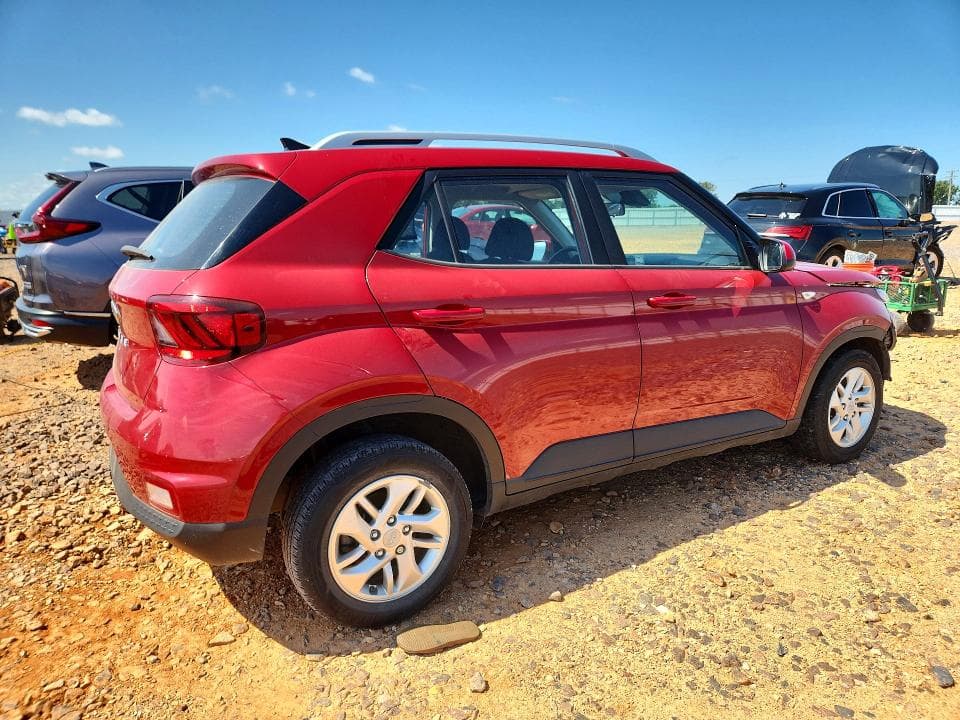 2020 HYUNDAI VENUE SEL SEL 3