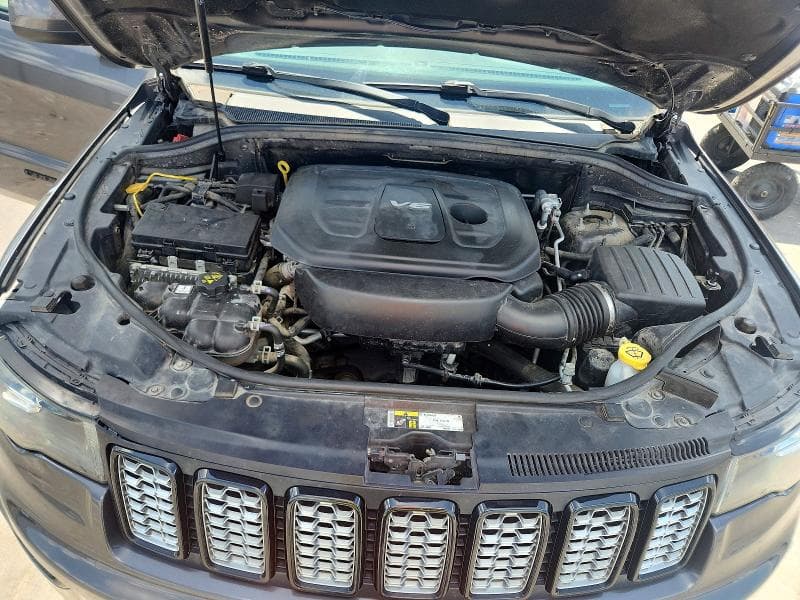 2017 JEEP GRAND CHEROKEE LAREDO 12