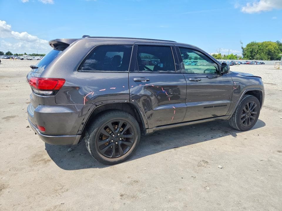 2017 JEEP GRAND CHEROKEE LAREDO 3