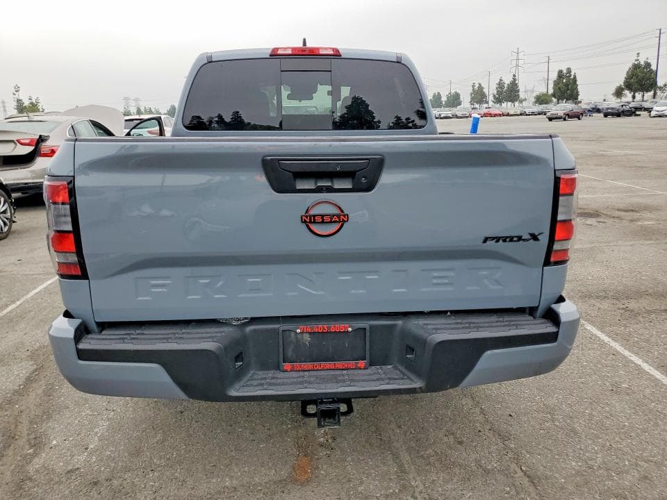 2024 NISSAN FRONTIER PRO-X 6