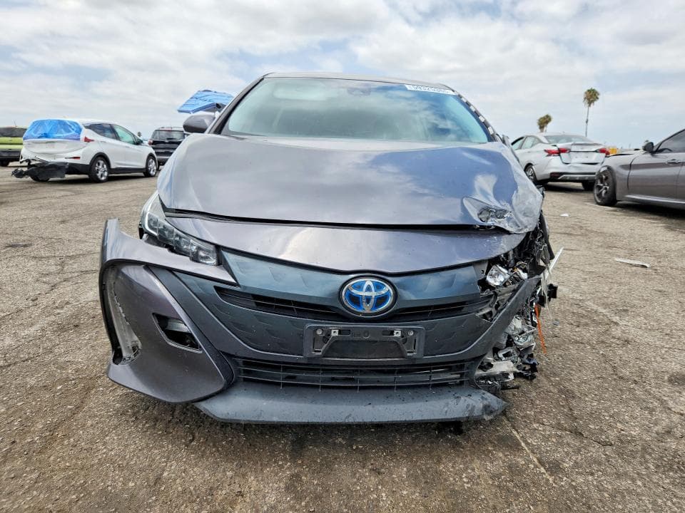 2022 TOYOTA PRIUS PRIME LE 5