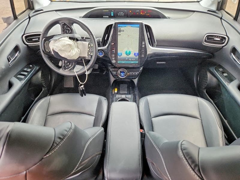 2022 TOYOTA PRIUS PRIME LE 8