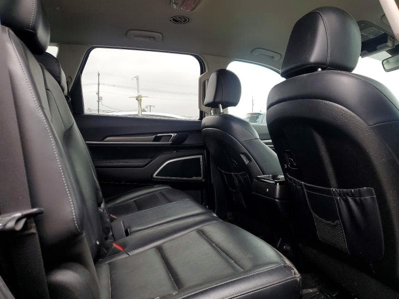 2022 KIA TELLURIDE LX 11