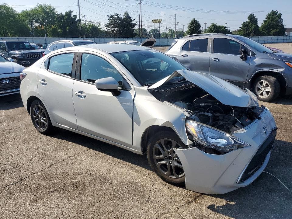 2019 TOYOTA YARIS LE 4
