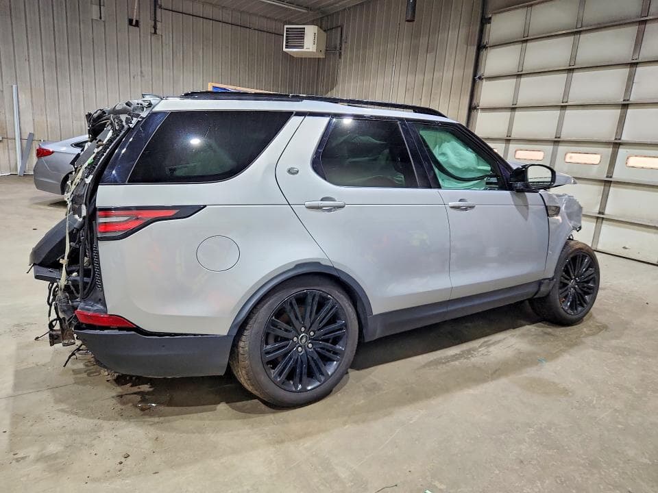 2018 LAND ROVER DISCOVERY HSE 3
