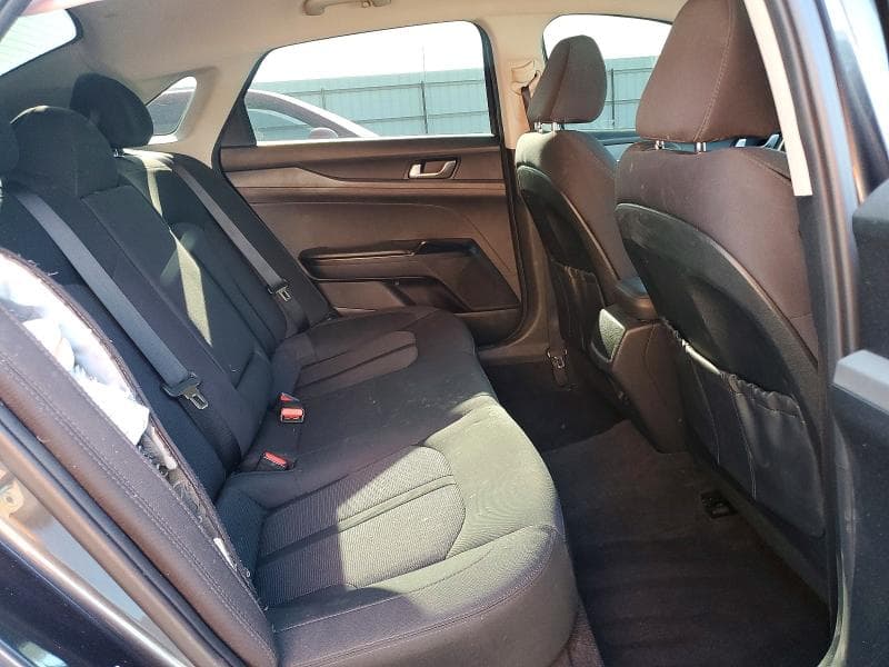 2023 KIA K5 LXS 10