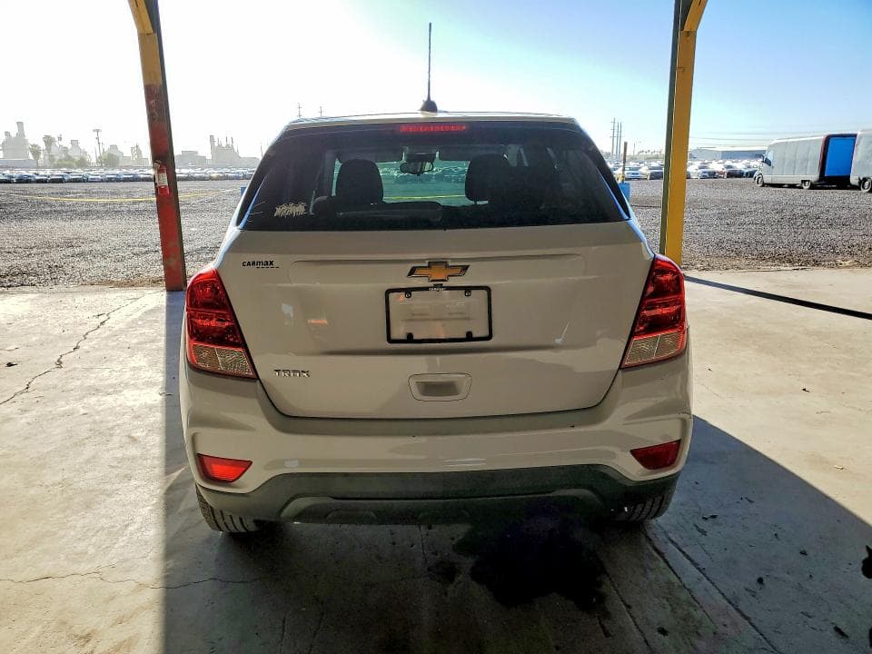 2020 CHEVROLET TRAX LS 6