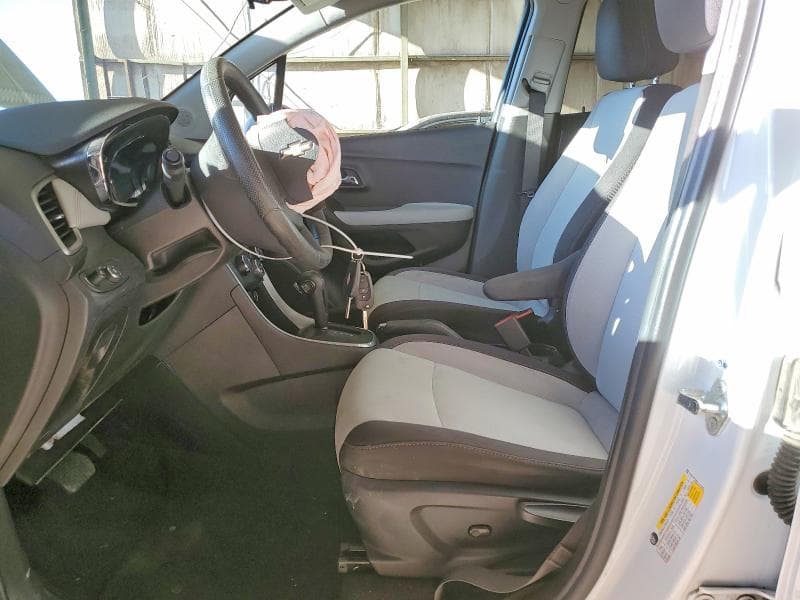 2020 CHEVROLET TRAX LS 7