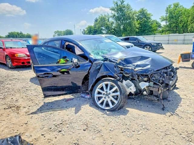 2017 MAZDA 3 TOURING 4
