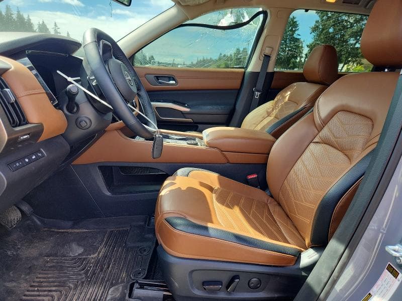 2024 NISSAN PATHFINDER PLATINUM 7