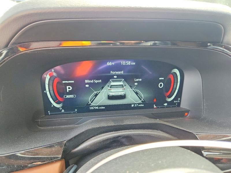 2024 NISSAN PATHFINDER PLATINUM 9