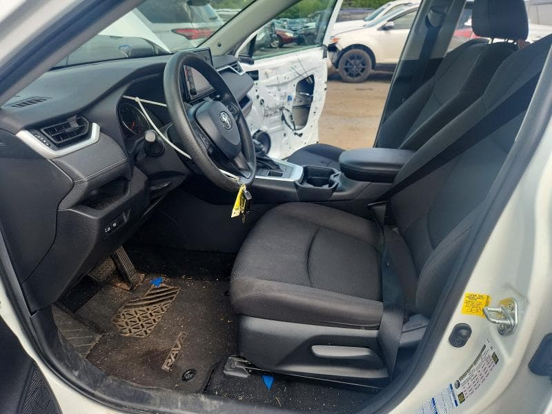 2021 TOYOTA RAV4 LE 7