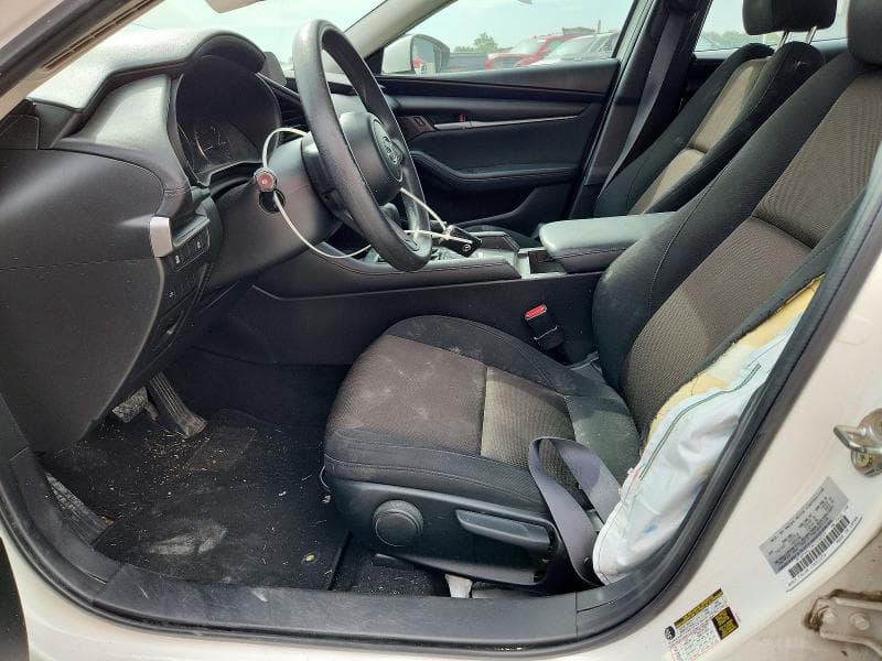 2021 MAZDA 3 7