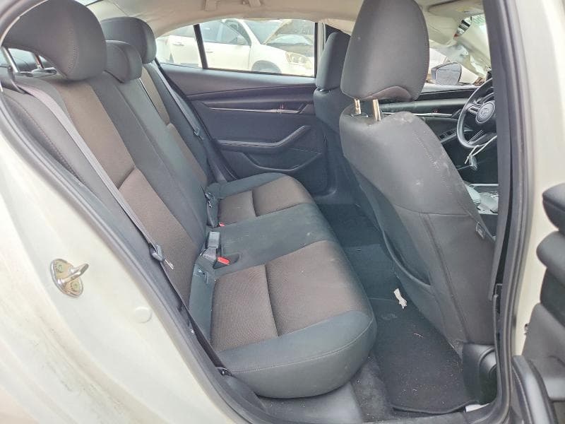 2021 MAZDA 3 10