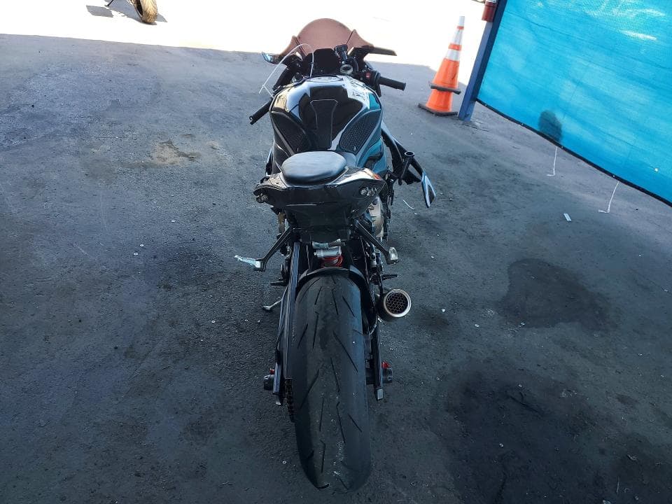 2022 BMW S 1000 RR 4