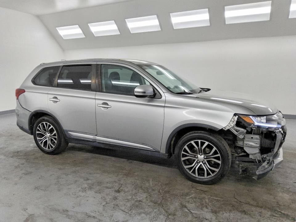2018 MITSUBISHI OUTLANDER SE/SEL/LE 4