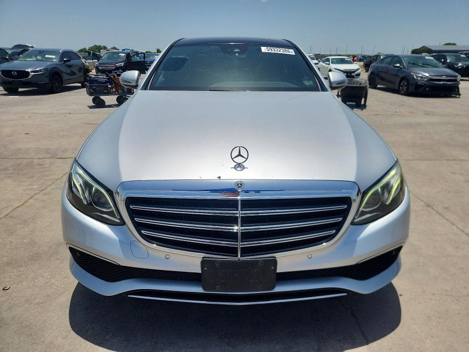 2017 MERCEDES-BENZ E 300 4MATIC 5