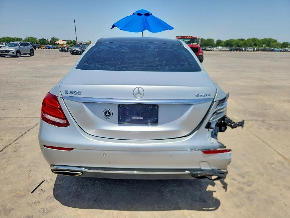 2017 MERCEDES-BENZ E 300 4MATIC 6