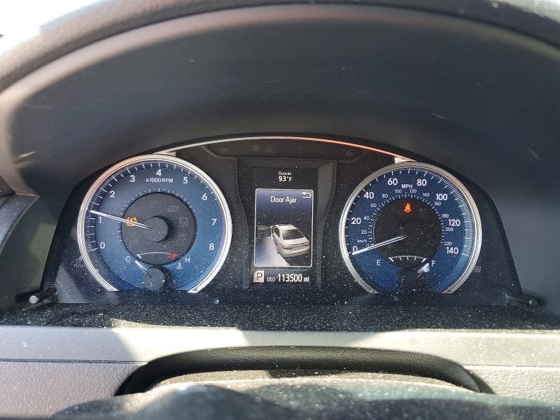 2016 TOYOTA CAMRY LE 9
