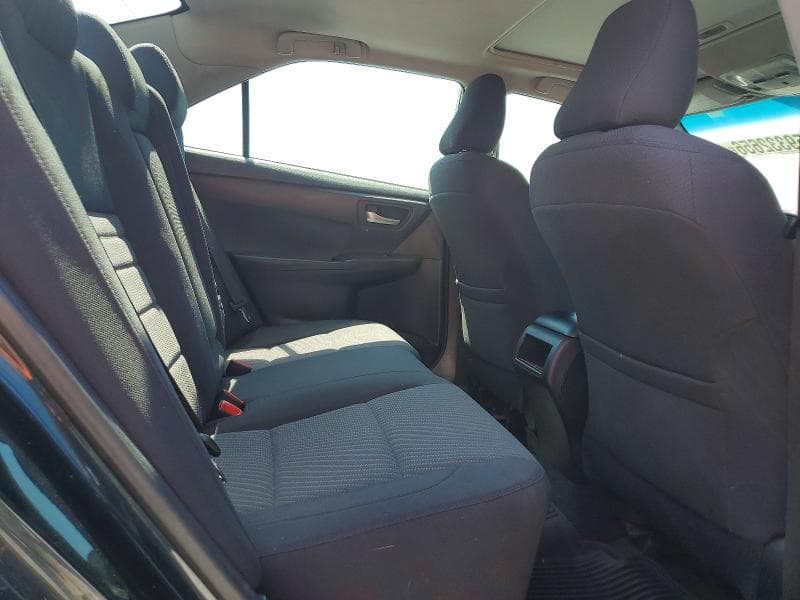2016 TOYOTA CAMRY LE 10