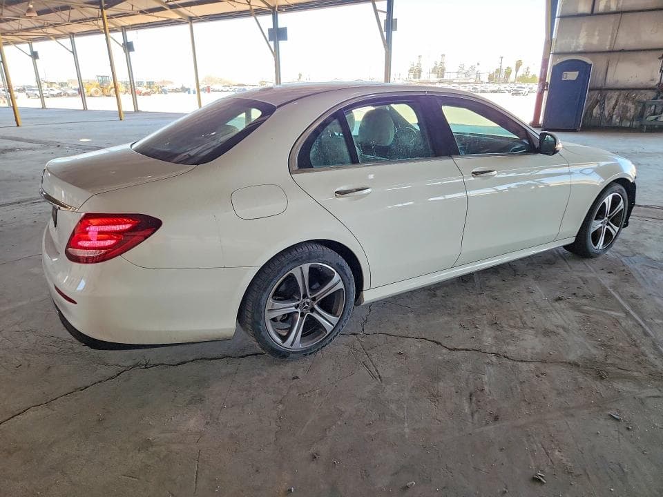 2019 MERCEDES-BENZ E 300 3